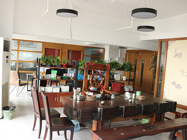 潤東方環(huán)?？照{(diào)銷售部會客室